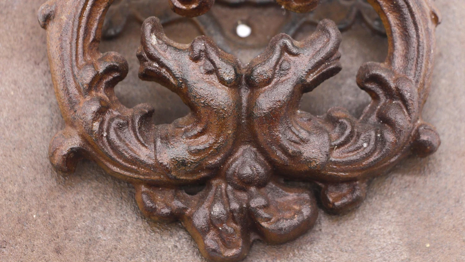 Antique Cast Iron Ornate Door Knocker On Back Plate 7 Antique Cast Iron Ornate Door Knocker On Back Plate - Image 5