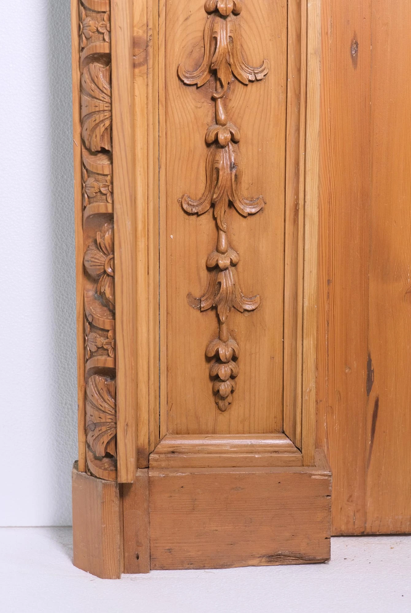Vintage Carved Pine Floral Rococo Mantel With Over Mantel Molding 10 Vintage Carved Pine Floral Rococo Mantel With Over Mantel Molding - Image 8