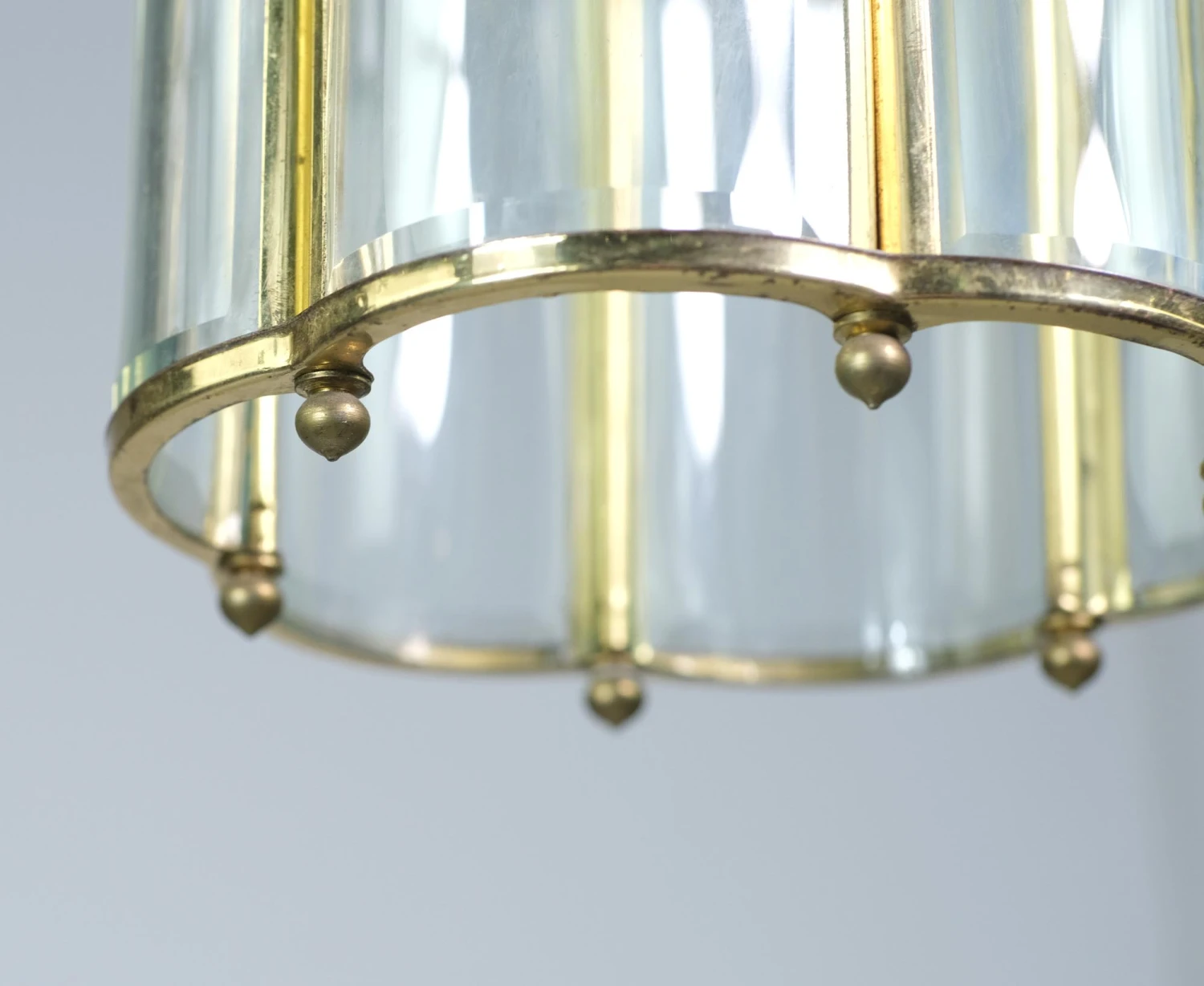 Traditional Round Polished Brass Lantern Light 7 Traditional Round Polished Brass Lantern Light - Image 5