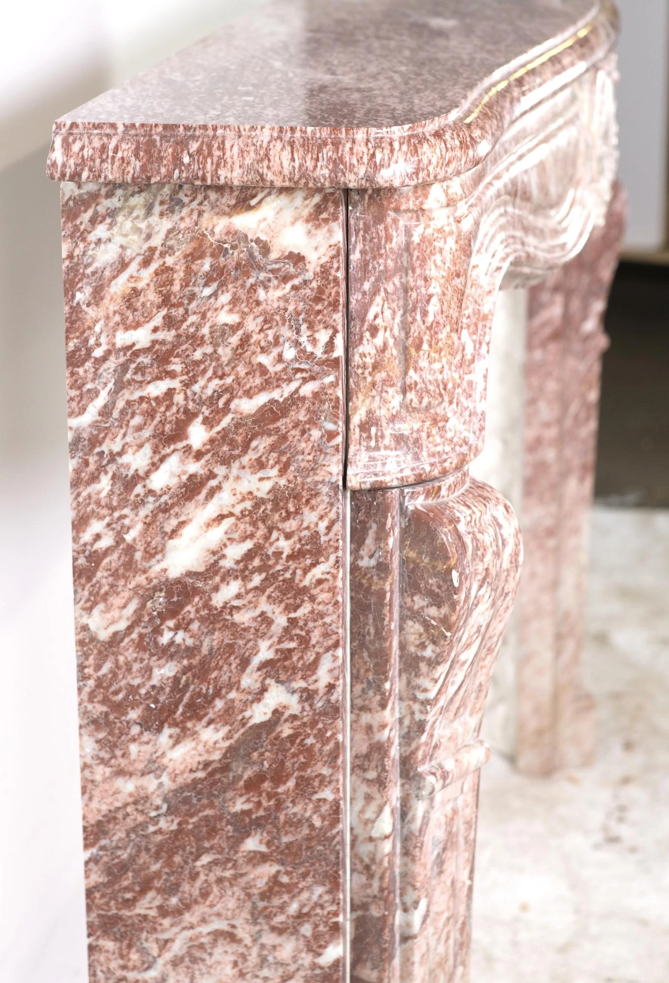 Vintage Louis XV Style Italian Brown & White Marble Mantel 10 Vintage Louis XV Style Italian Brown & White Marble Mantel - Image 8