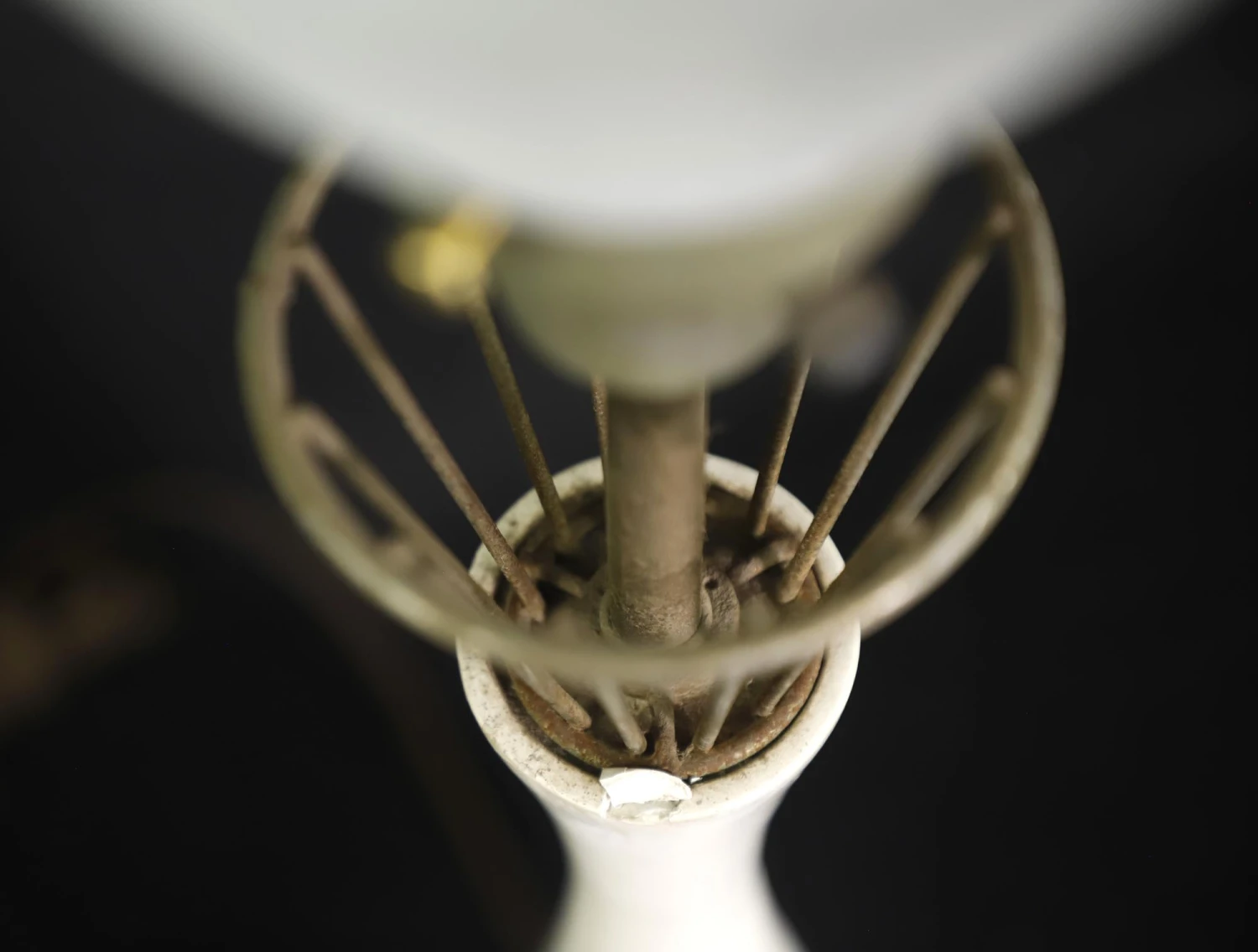 Pair Of Mid Century Plaster Hourglass Cage Table Lamps 8 Pair Of Mid Century Plaster Hourglass Cage Table Lamps - Image 6