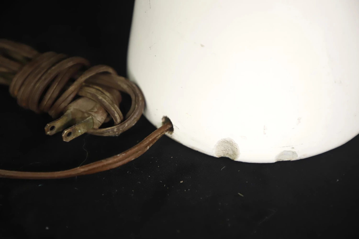 Pair Of Mid Century Plaster Hourglass Cage Table Lamps 10 Pair Of Mid Century Plaster Hourglass Cage Table Lamps - Image 8