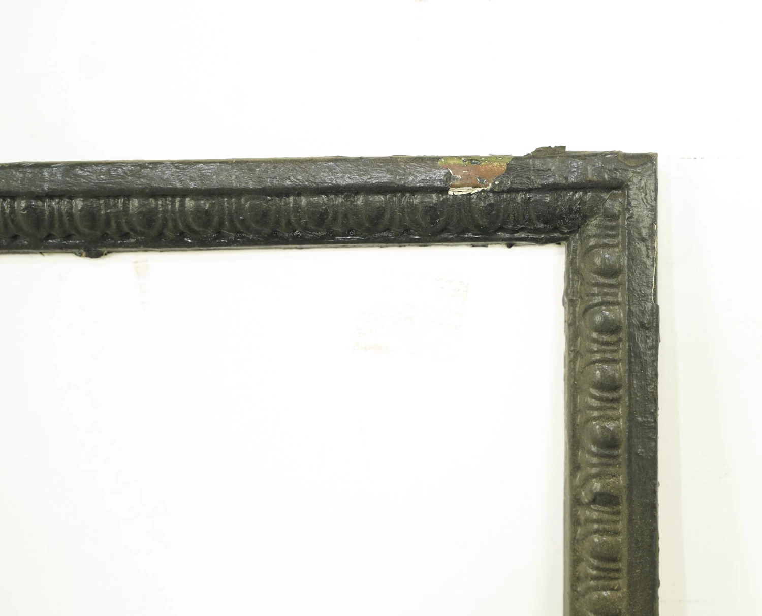 Reclaimed Black Cast Iron Ornate Fireplace Insert Frame 7 Reclaimed Black Cast Iron Ornate Fireplace Insert Frame - Image 5