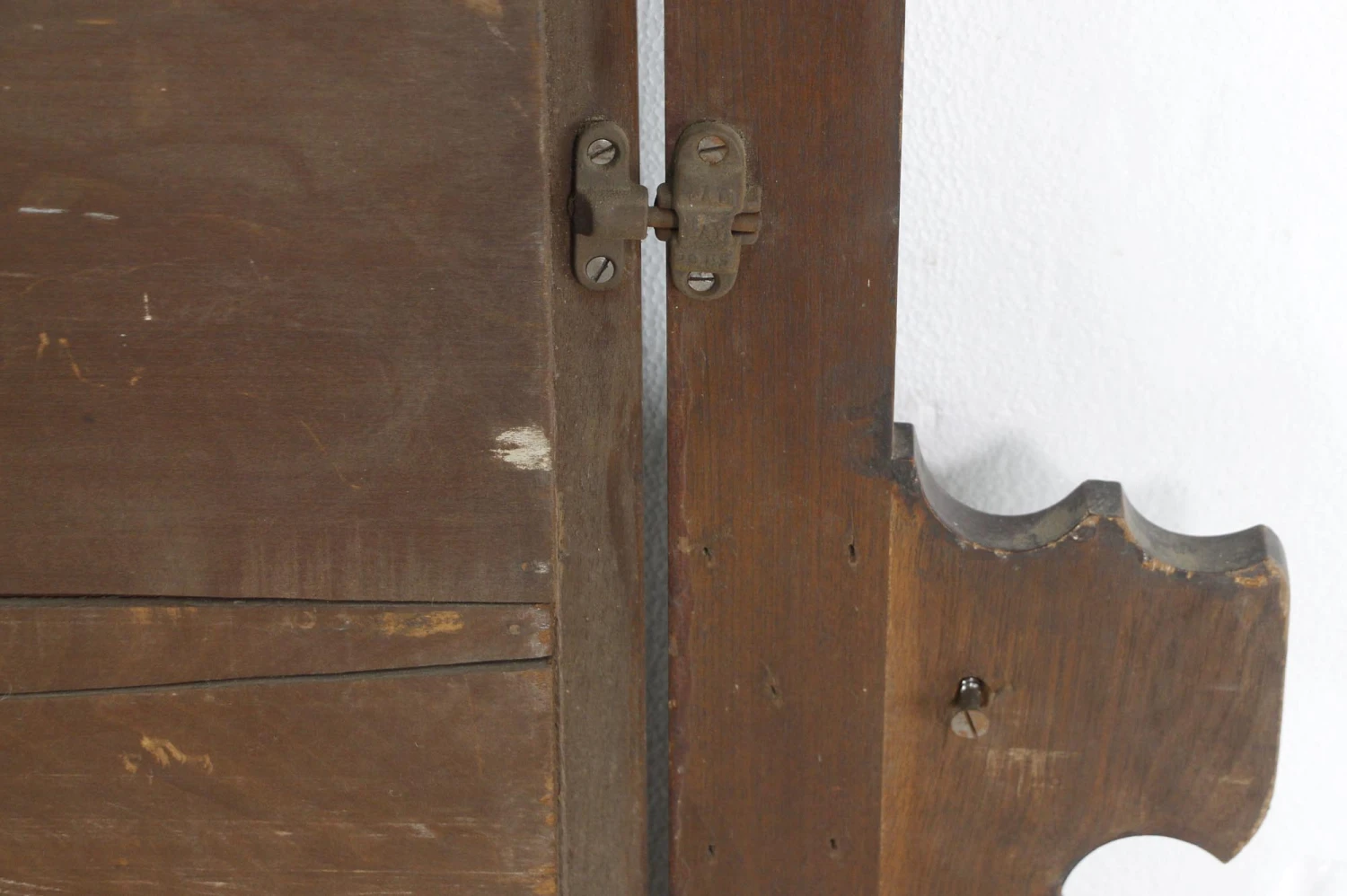 French Beveled Mahogany Carved Frame Tabletop Vanity Mirror 17 French Beveled Mahogany Carved Frame Tabletop Vanity Mirror - Image 15