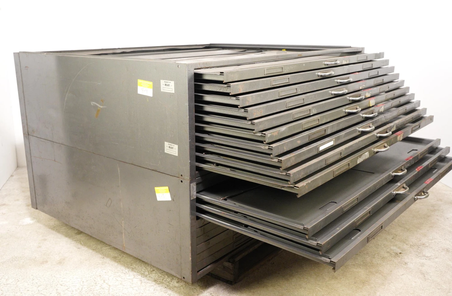 Sterling Steel 20 Drawer Map Flat File Cabinet Unit 10 Sterling Steel 20 Drawer Map Flat File Cabinet Unit - Image 8