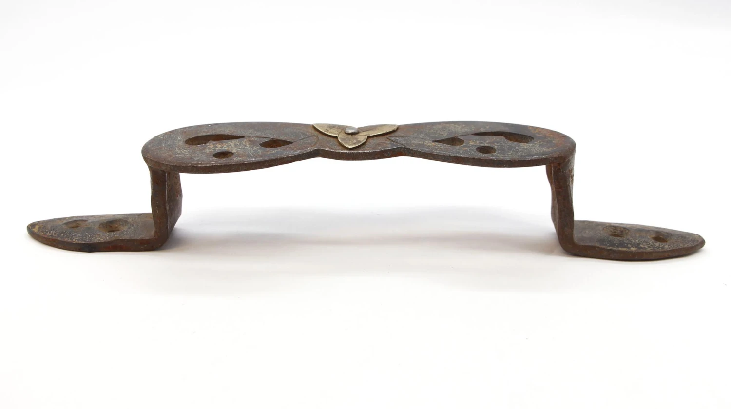 Antique 11.375 In. Cast Iron Center Brass Foliate Motif Trunk Pull 7 Antique 11.375 In. Cast Iron Center Brass Foliate Motif Trunk Pull - Image 5