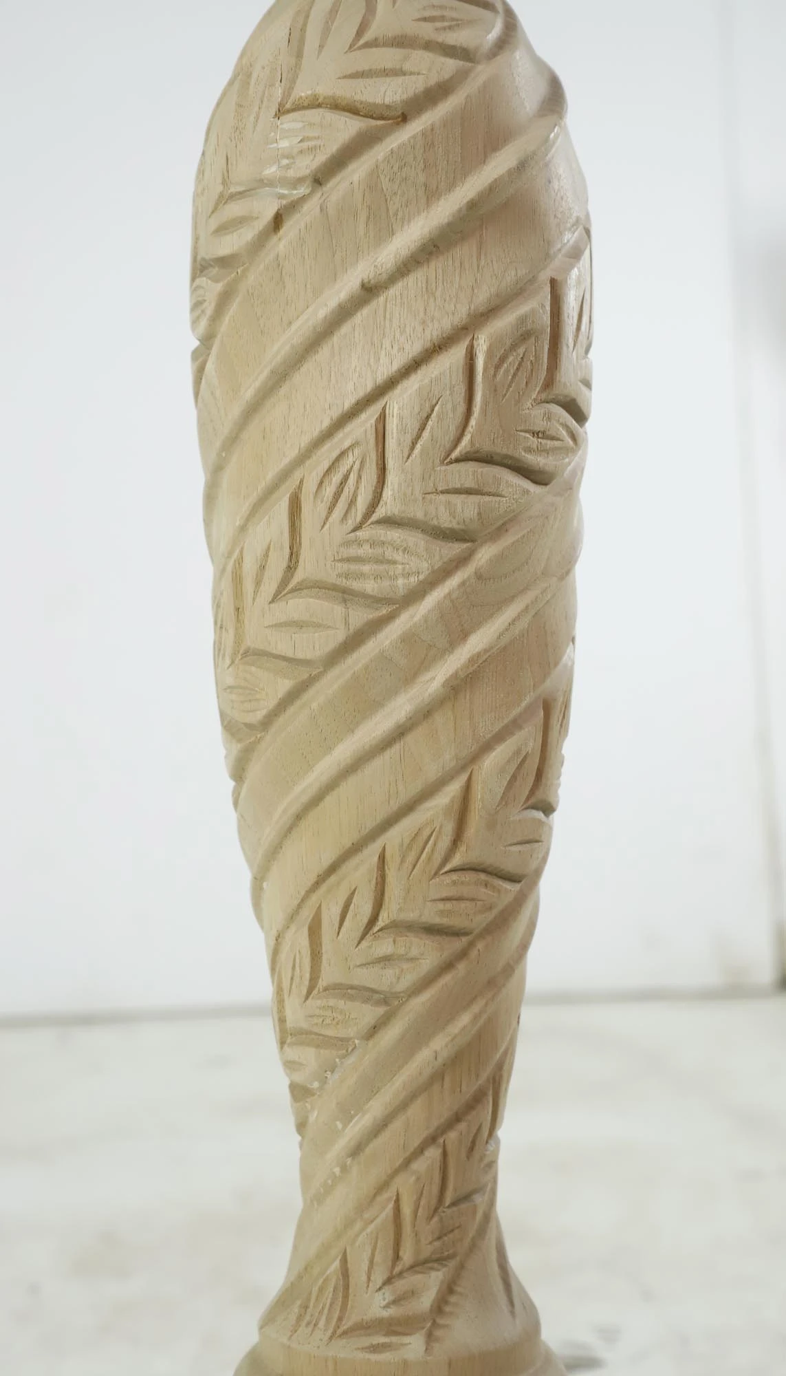 Set Of 4 Machine Carved Wooden Table Legs 8 Set Of 4 Machine Carved Wooden Table Legs - Image 6