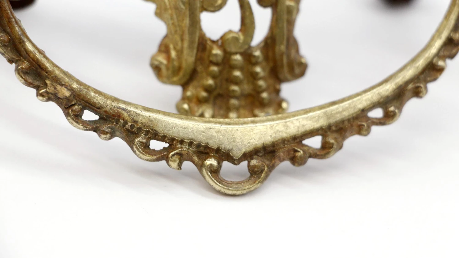 Pair Of French Polished Brass Cut Out Bail Drawer Pulls 7 Pair Of French Polished Brass Cut Out Bail Drawer Pulls - Image 5