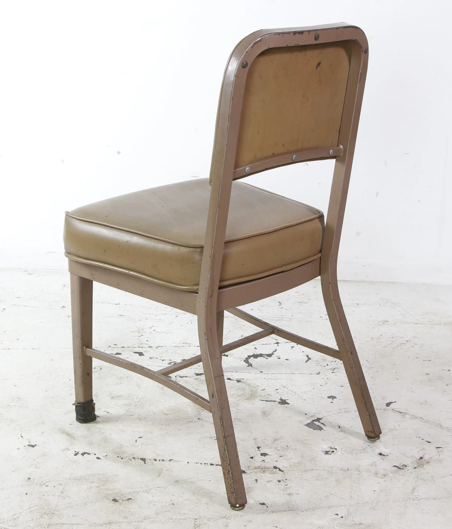 Vintage Emeco Industries Tan Vinyl Steel Frame Office Chair 8 Vintage Emeco Industries Tan Vinyl Steel Frame Office Chair - Image 6