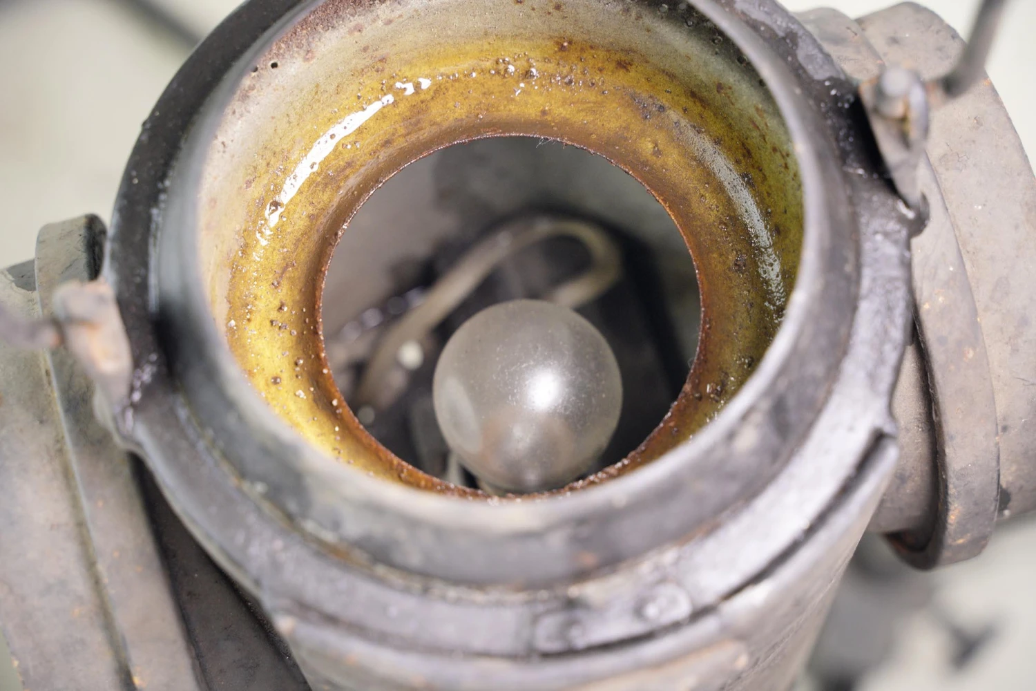 Antique Black Steel NYNH&H Fresnel Glass Train Railroad Lantern 11 Antique Black Steel NYNH&H Fresnel Glass Train Railroad Lantern - Image 9