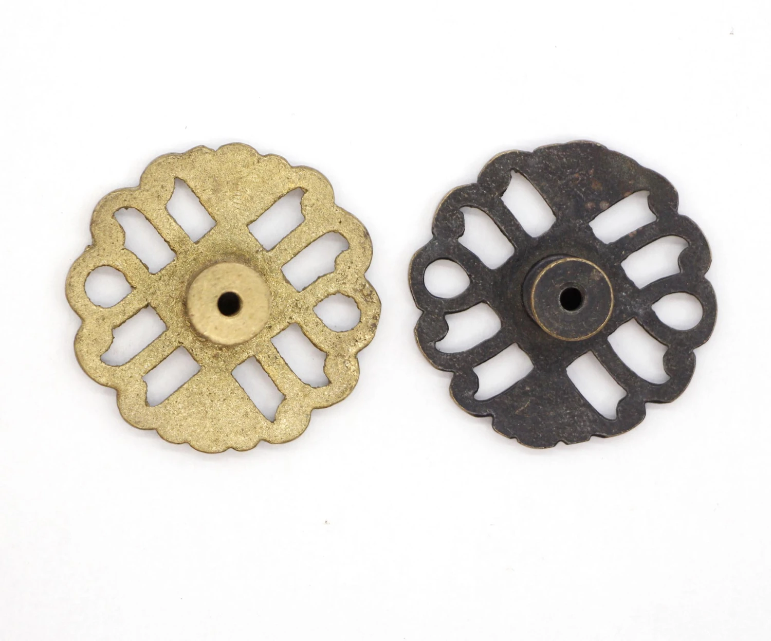 Pair Of Vintage Rounded Cut Out Brass Drawer Cabinet Knobs 7 Pair Of Vintage Rounded Cut Out Brass Drawer Cabinet Knobs - Image 5