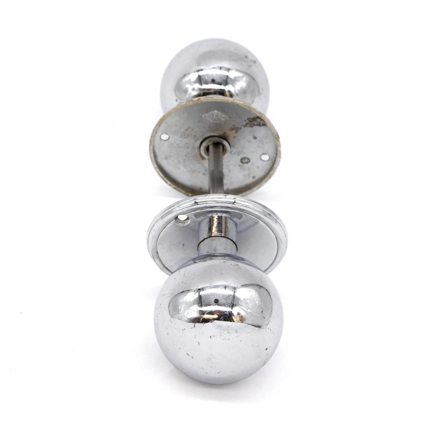 Set Of 4 Modern Chrome Ball Shaped Round Door Knob Sets 6 Set Of 4 Modern Chrome Ball Shaped Round Door Knob Sets - Image 4