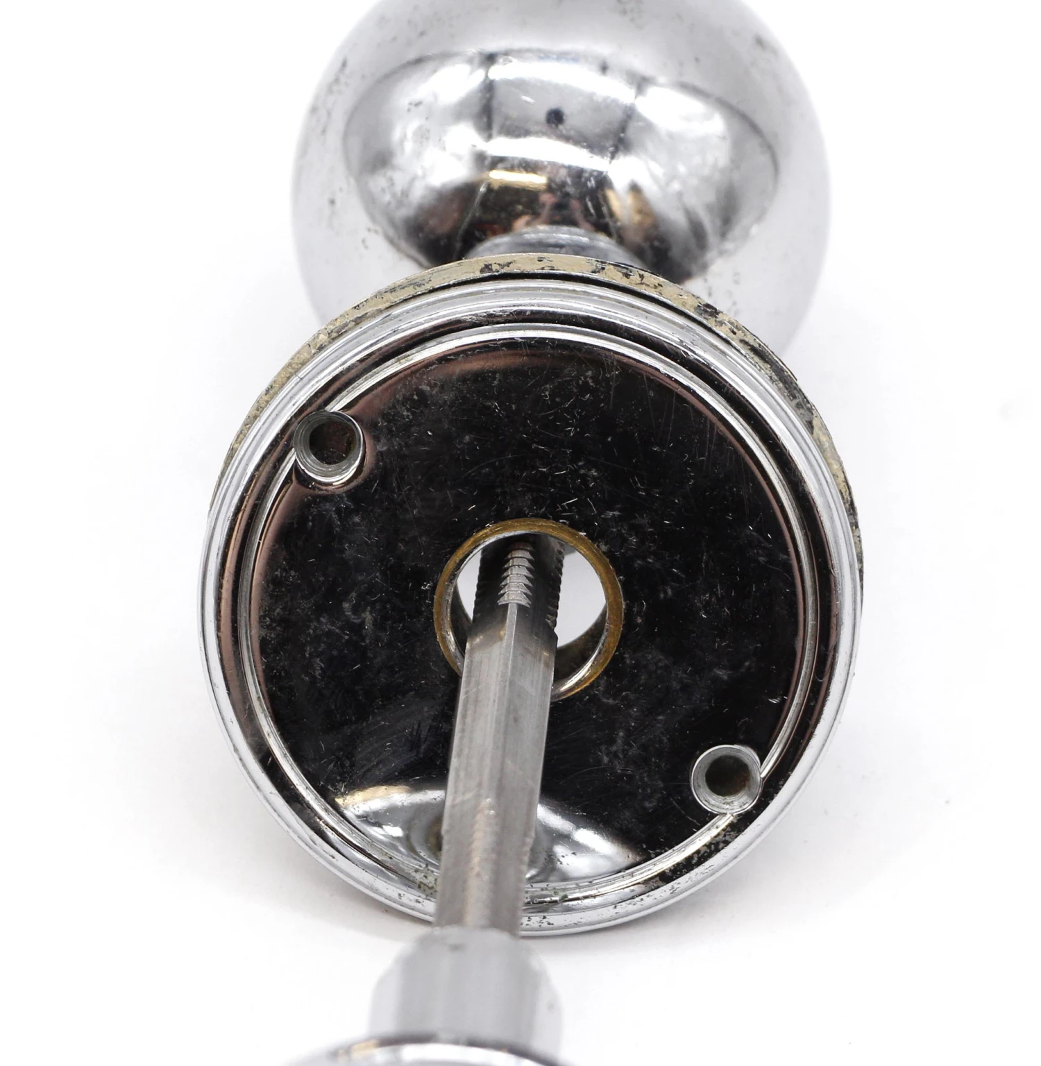 Set Of 4 Modern Chrome Ball Shaped Round Door Knob Sets 7 Set Of 4 Modern Chrome Ball Shaped Round Door Knob Sets - Image 5