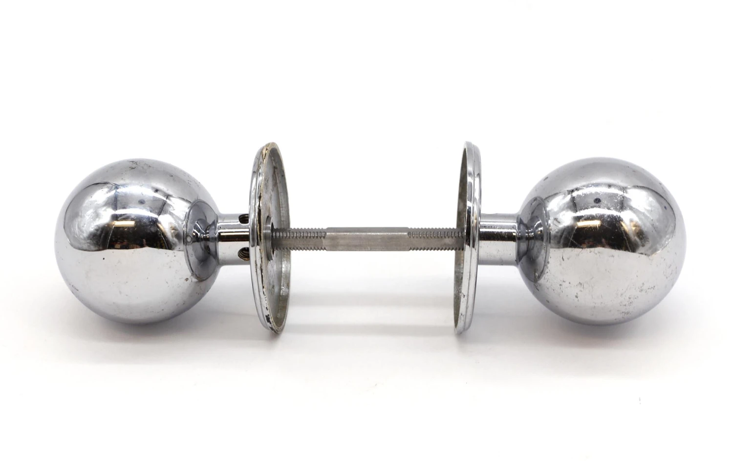 Set Of 4 Modern Chrome Ball Shaped Round Door Knob Sets 9 Set Of 4 Modern Chrome Ball Shaped Round Door Knob Sets - Image 7