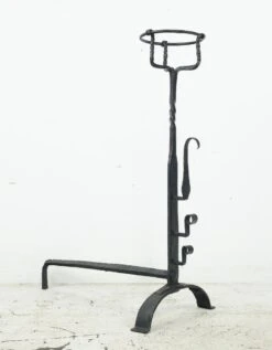Pair Of Rare 18th Century Bask Top Wrought Iron Andirons 23 Pair Of Rare 18th Century Bask Top Wrought Iron Andirons -OGT Sale Store q283067 10