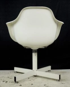 Vintage Mid Century Fiberglass Bucket Swivel Chair 21 Vintage Mid Century Fiberglass Bucket Swivel Chair -OGT Sale Store q283073 09