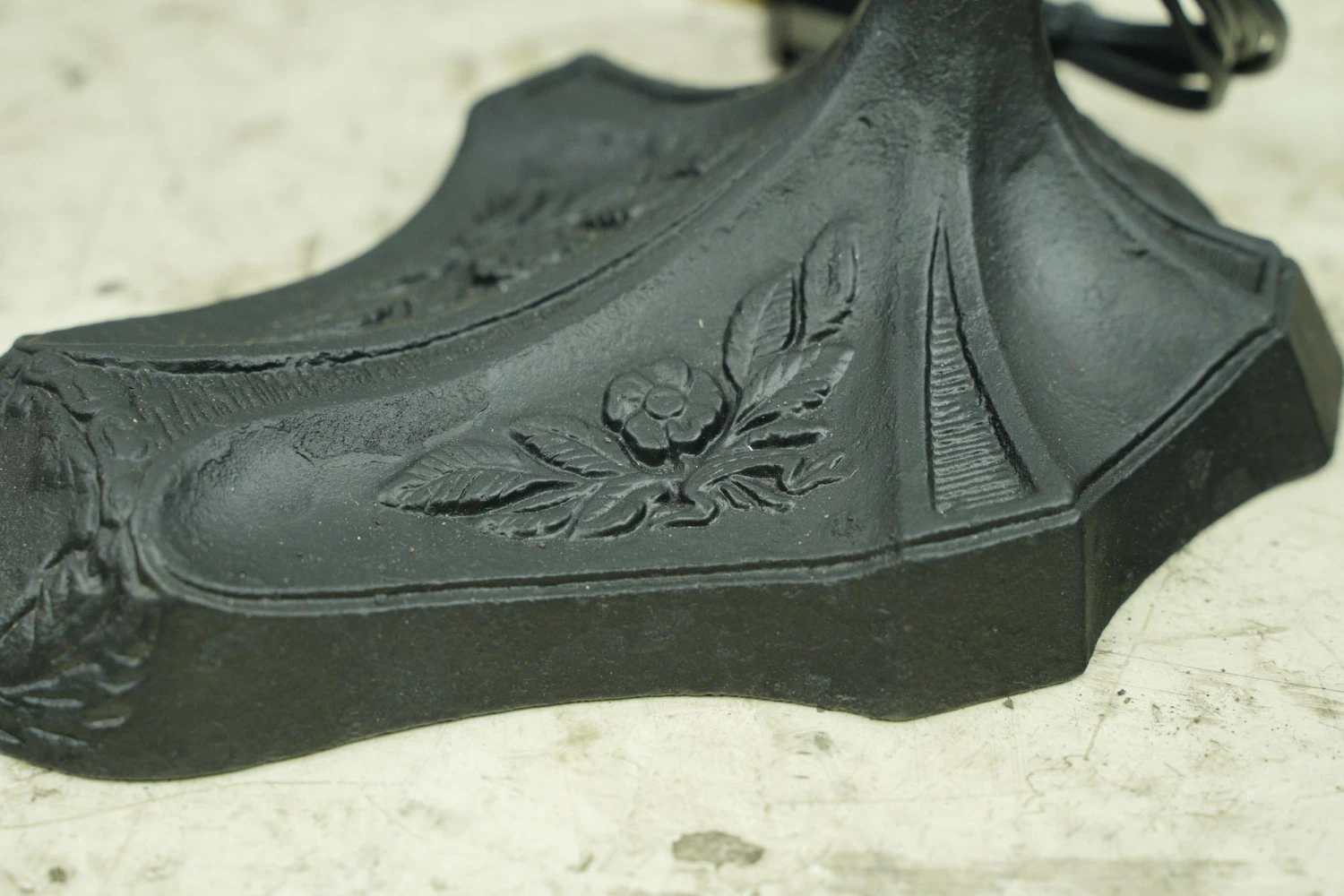 Restored Antique S. Robert Schwartz & Bro. Floral Adjustable Arm Desk Lamp 8 Restored Antique S. Robert Schwartz & Bro. Floral Adjustable Arm Desk Lamp - Image 6