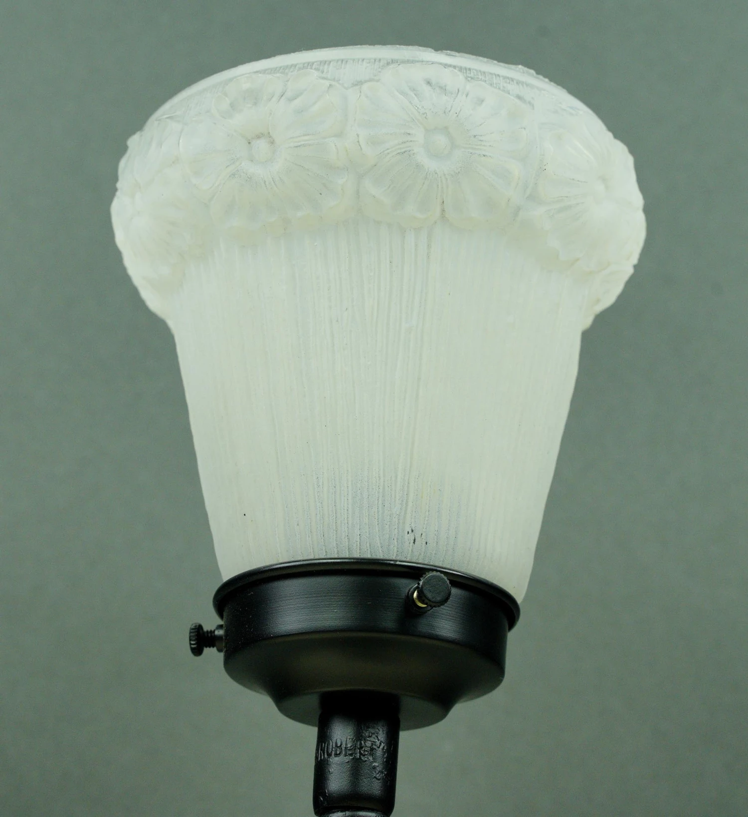 Restored Antique S. Robert Schwartz & Bro. Floral Adjustable Arm Desk Lamp 12 Restored Antique S. Robert Schwartz & Bro. Floral Adjustable Arm Desk Lamp - Image 10