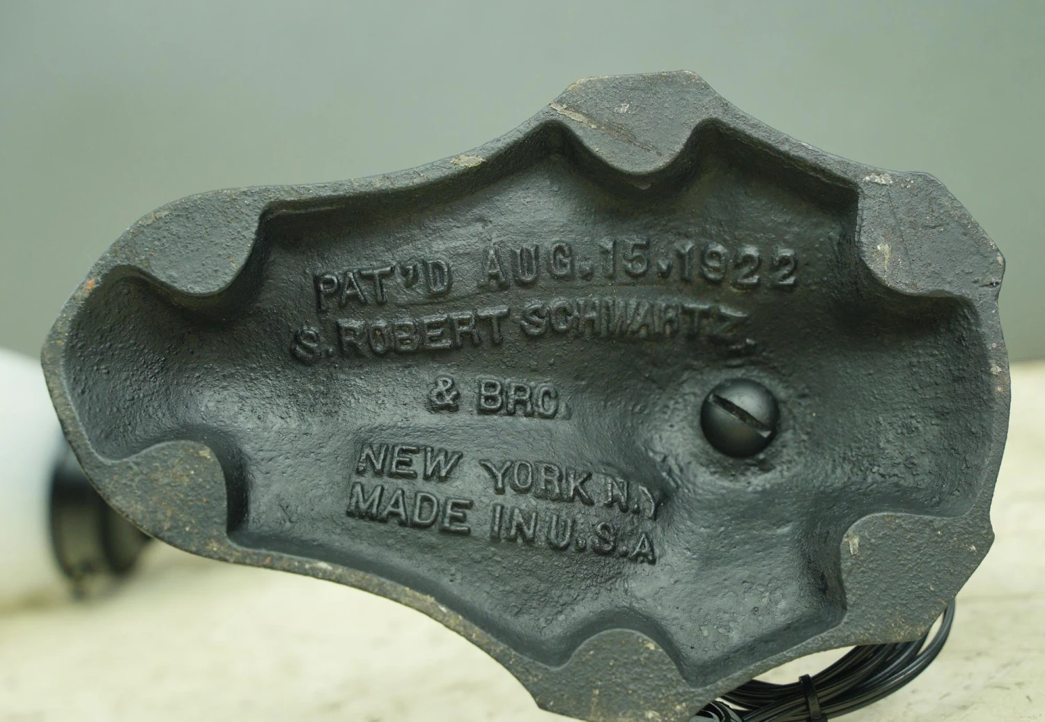 Restored Antique S. Robert Schwartz & Bro. Floral Adjustable Arm Desk Lamp 16 Restored Antique S. Robert Schwartz & Bro. Floral Adjustable Arm Desk Lamp - Image 14