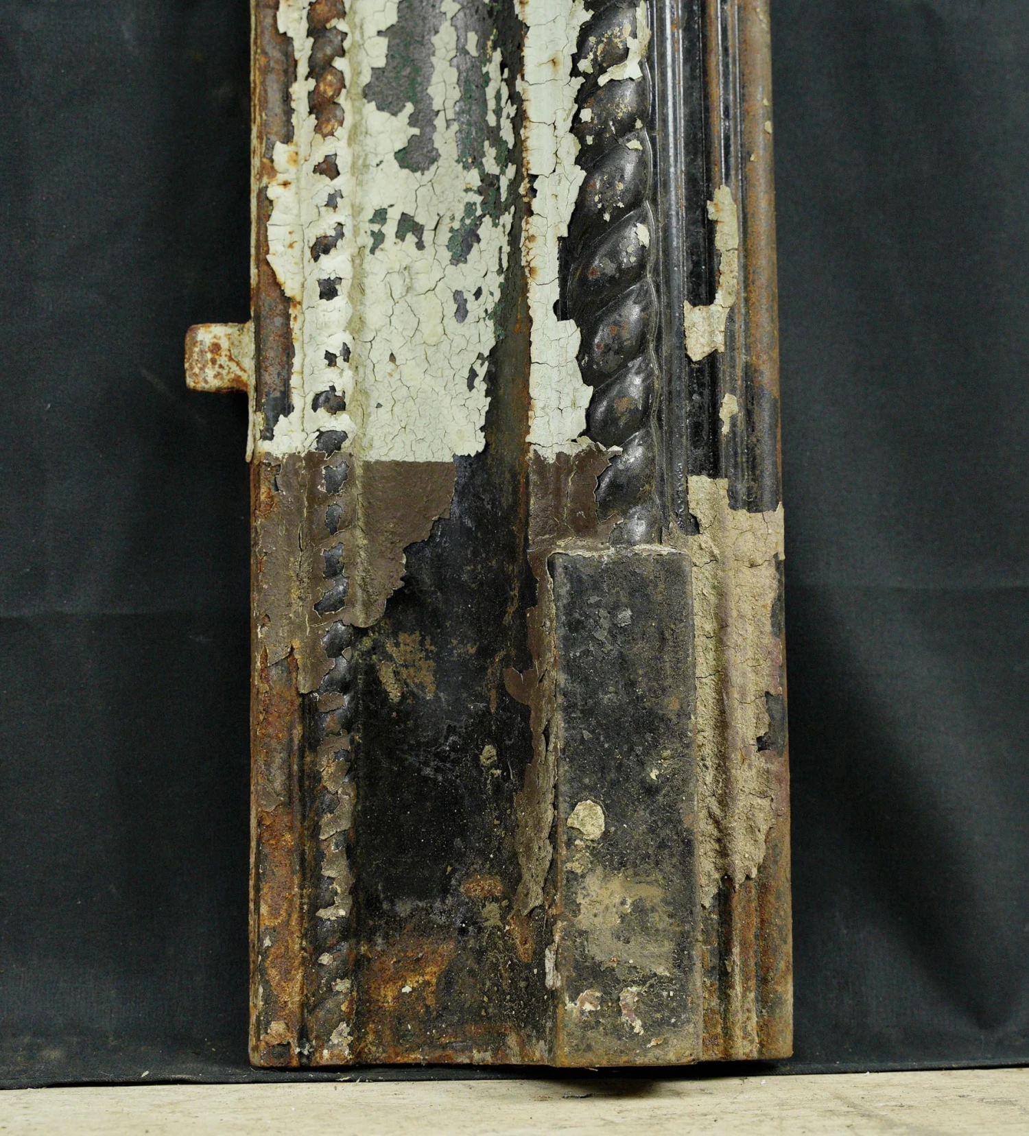 Antique Victorian Black Cast Iron Arched Fireplace Insert Surround 8 Antique Victorian Black Cast Iron Arched Fireplace Insert Surround - Image 6