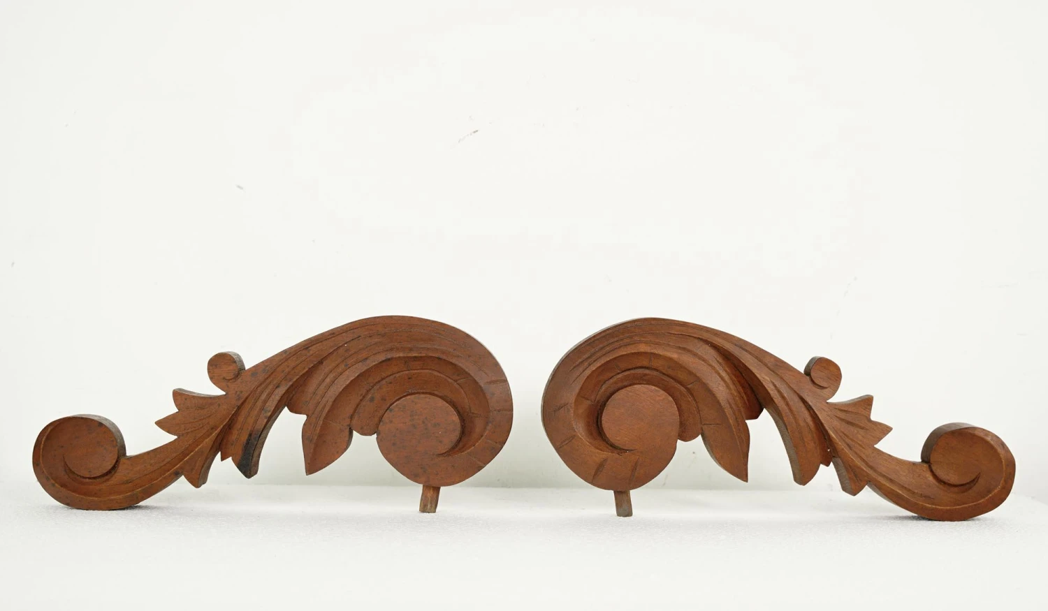 Set Of Hand Carved Ornate Medium Tone Wood Furniture Appliques 10 Set Of Hand Carved Ornate Medium Tone Wood Furniture Appliques - Image 8