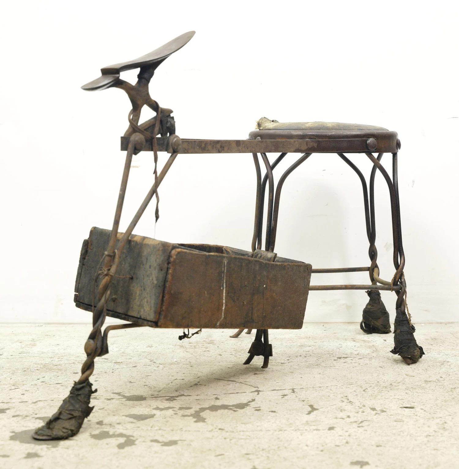 Antique Twisted Iron Cobbler Shoe Shine Station With Pine Box 11 Antique Twisted Iron Cobbler Shoe Shine Station With Pine Box - Image 9