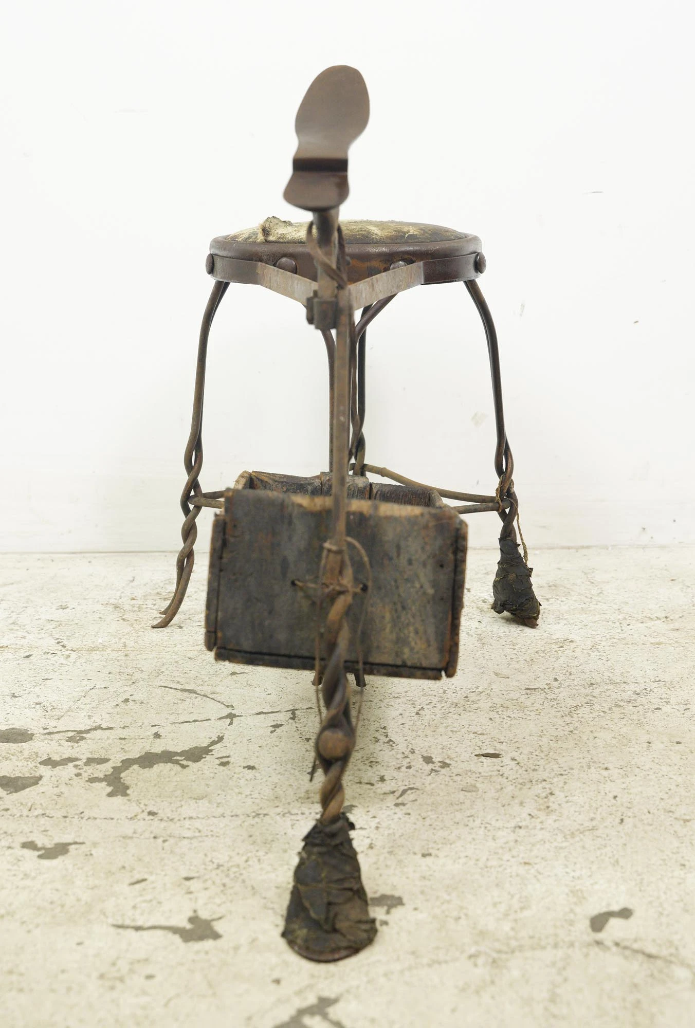 Antique Twisted Iron Cobbler Shoe Shine Station With Pine Box 12 Antique Twisted Iron Cobbler Shoe Shine Station With Pine Box - Image 10