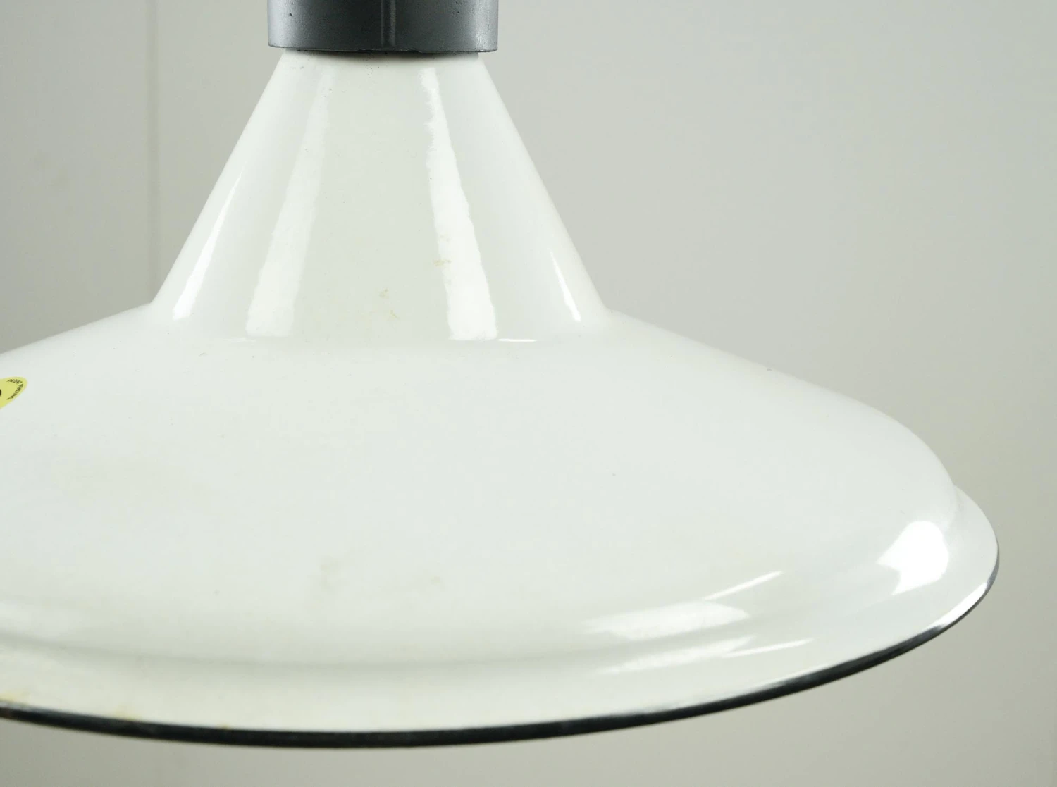 Restored Spero Industrial White Steel Black Pole Pendant Light 9 Restored Spero Industrial White Steel Black Pole Pendant Light - Image 7