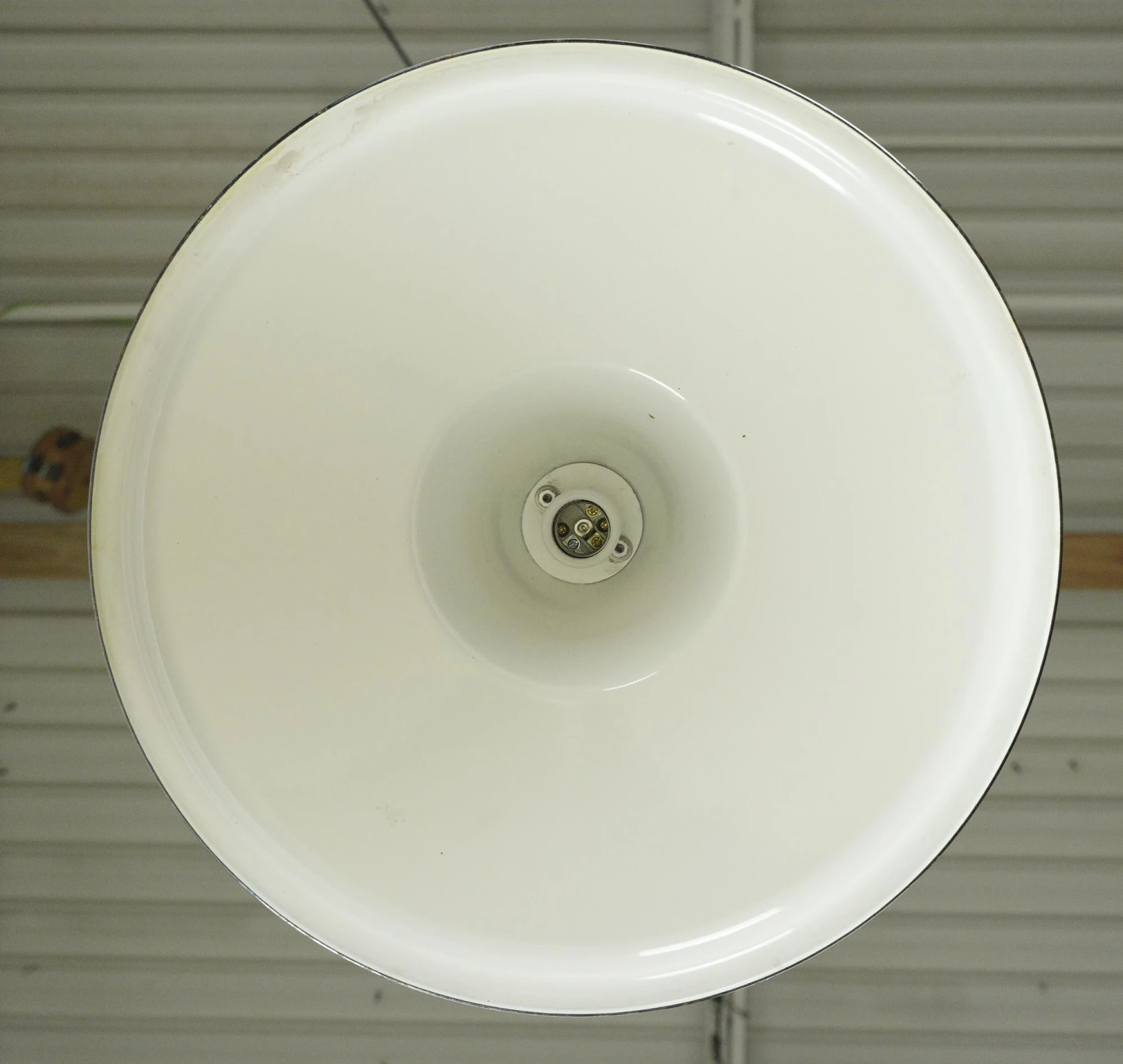 Restored Spero Industrial White Steel Black Pole Pendant Light 11 Restored Spero Industrial White Steel Black Pole Pendant Light - Image 9