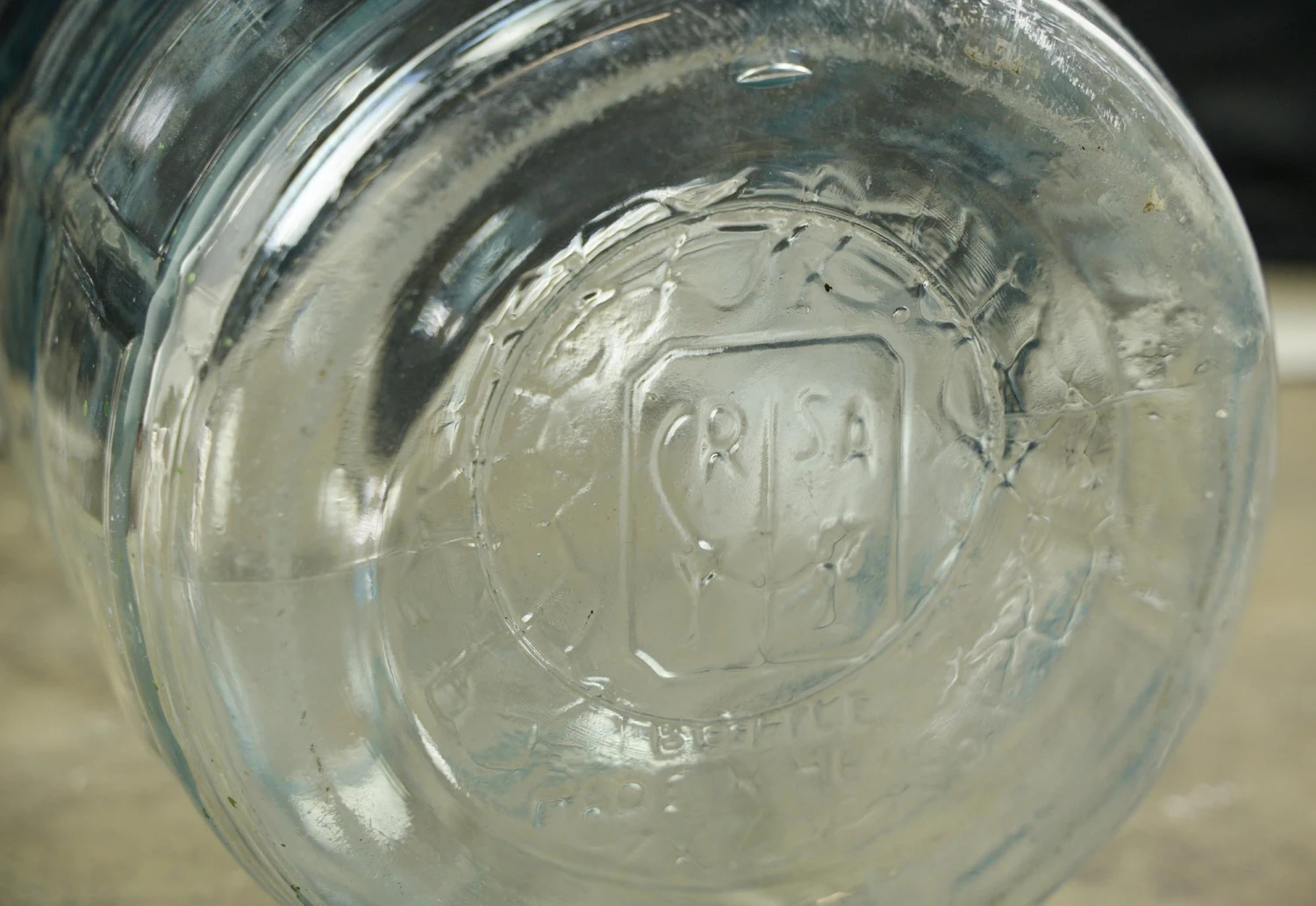 Vintage Crisa 5 Gallon Clear Glass Carboy 11 Vintage Crisa 5 Gallon Clear Glass Carboy - Image 9