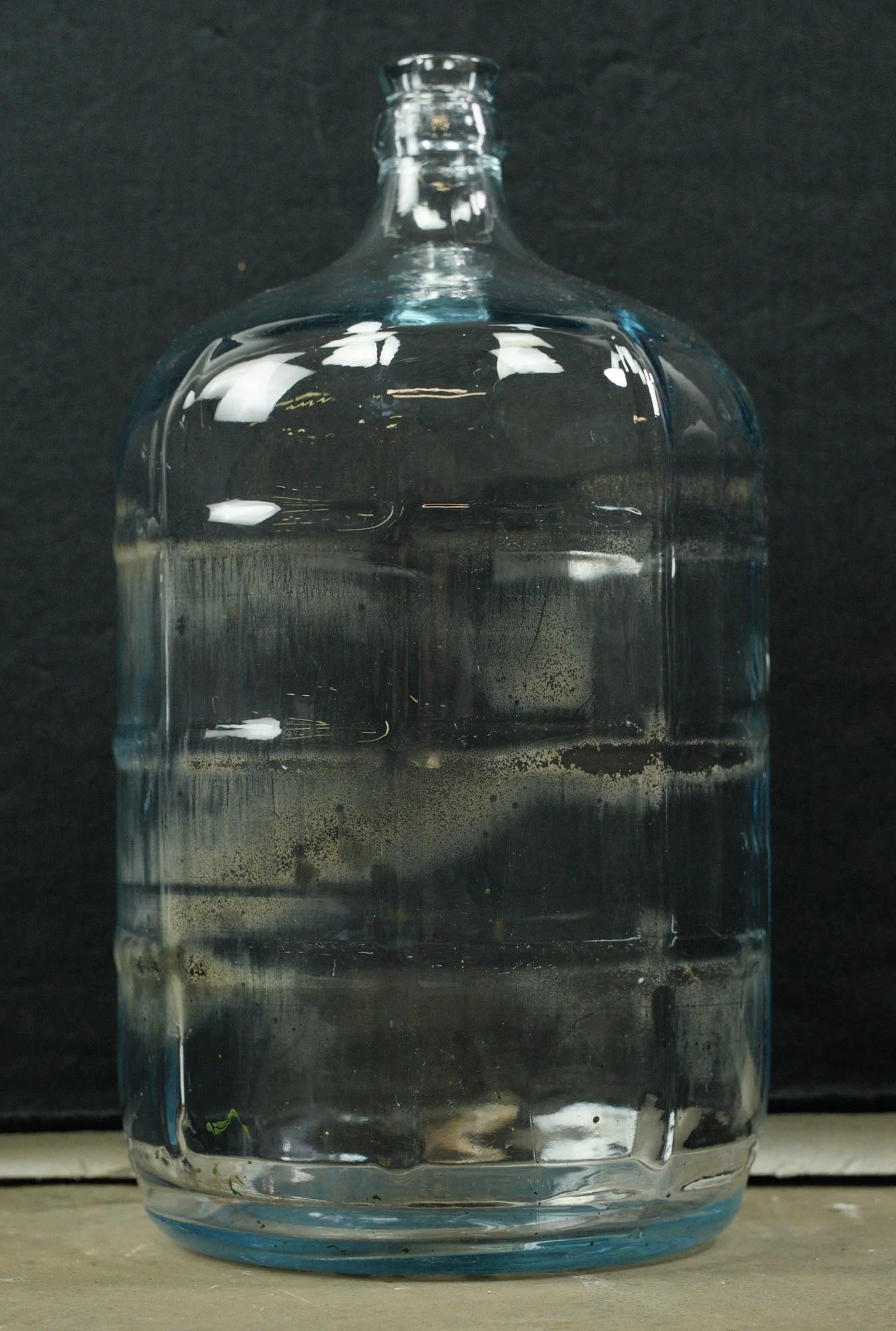 Vintage Crisa 5 Gallon Clear Glass Carboy 13 Vintage Crisa 5 Gallon Clear Glass Carboy - Image 11