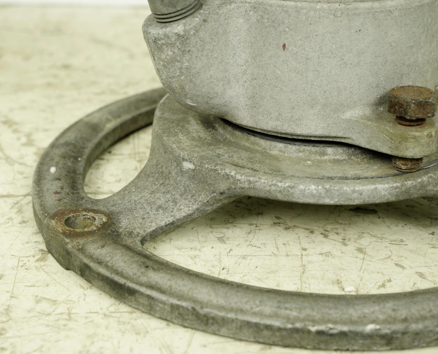 Early 20th Century Salvaged Pyle Cast Aluminum Nautical Spotlight 6 Early 20th Century Salvaged Pyle Cast Aluminum Nautical Spotlight - Image 4