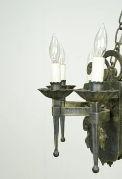 Wrought Iron 12 Arm Hammered Shield Motif Medieval Chandelier -OGT Sale Store q284215 04