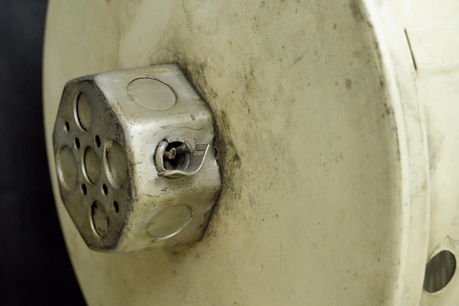 The Plaza Hotel Steel & Glass 16 In. Industrial Recessed Ceiling Light 8 The Plaza Hotel Steel & Glass 16 In. Industrial Recessed Ceiling Light - Image 6