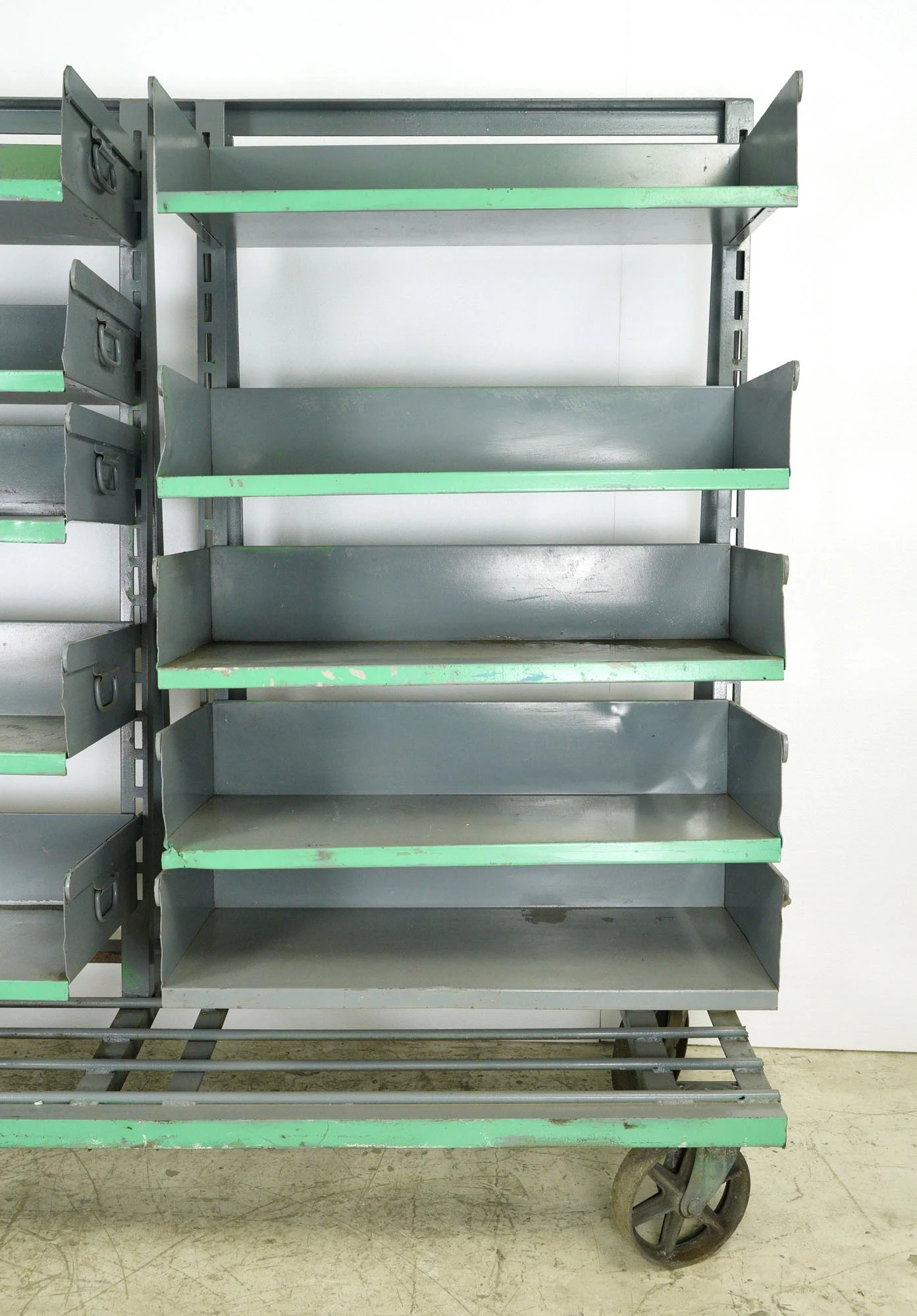 Industrial Gray Steel Double Adjustable Tray Rolling Cart 6 Industrial Gray Steel Double Adjustable Tray Rolling Cart - Image 4