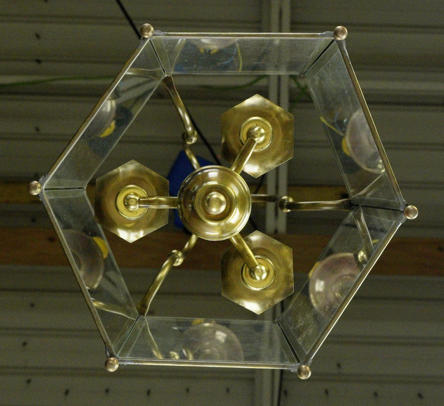 Traditional 3 Arm Brass & Glass Hexagonal Lantern Pendant Light 13 Traditional 3 Arm Brass & Glass Hexagonal Lantern Pendant Light - Image 11