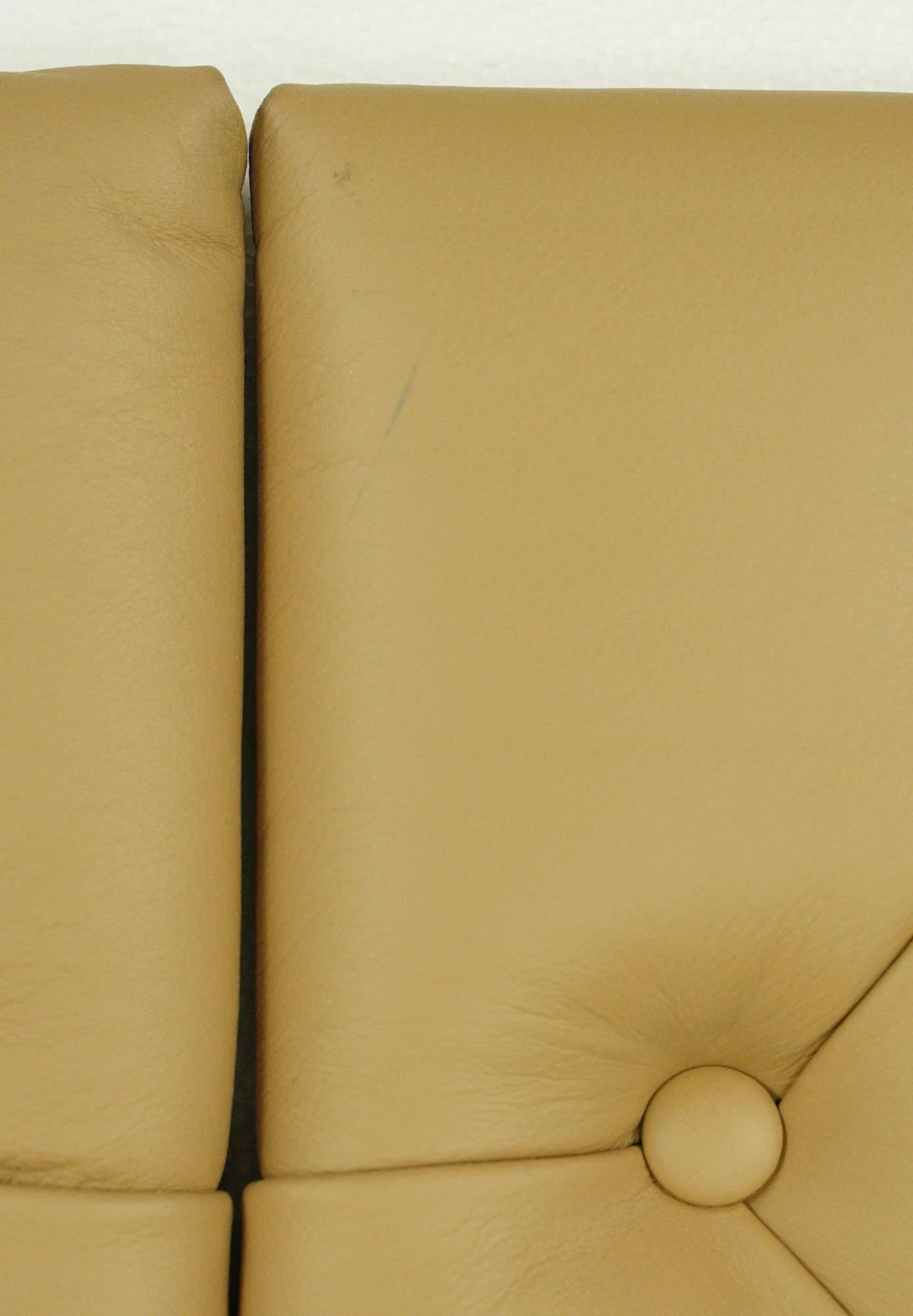 Pair Of Soundproof Tan Faux Leather Wall Panels 74.25 X 11.375 9 Pair Of Soundproof Tan Faux Leather Wall Panels 74.25 X 11.375 - Image 7