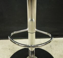 Modern Adjustable Height Bar Stool By Ashley Furniture 23 Modern Adjustable Height Bar Stool By Ashley Furniture -OGT Sale Store q284910 09