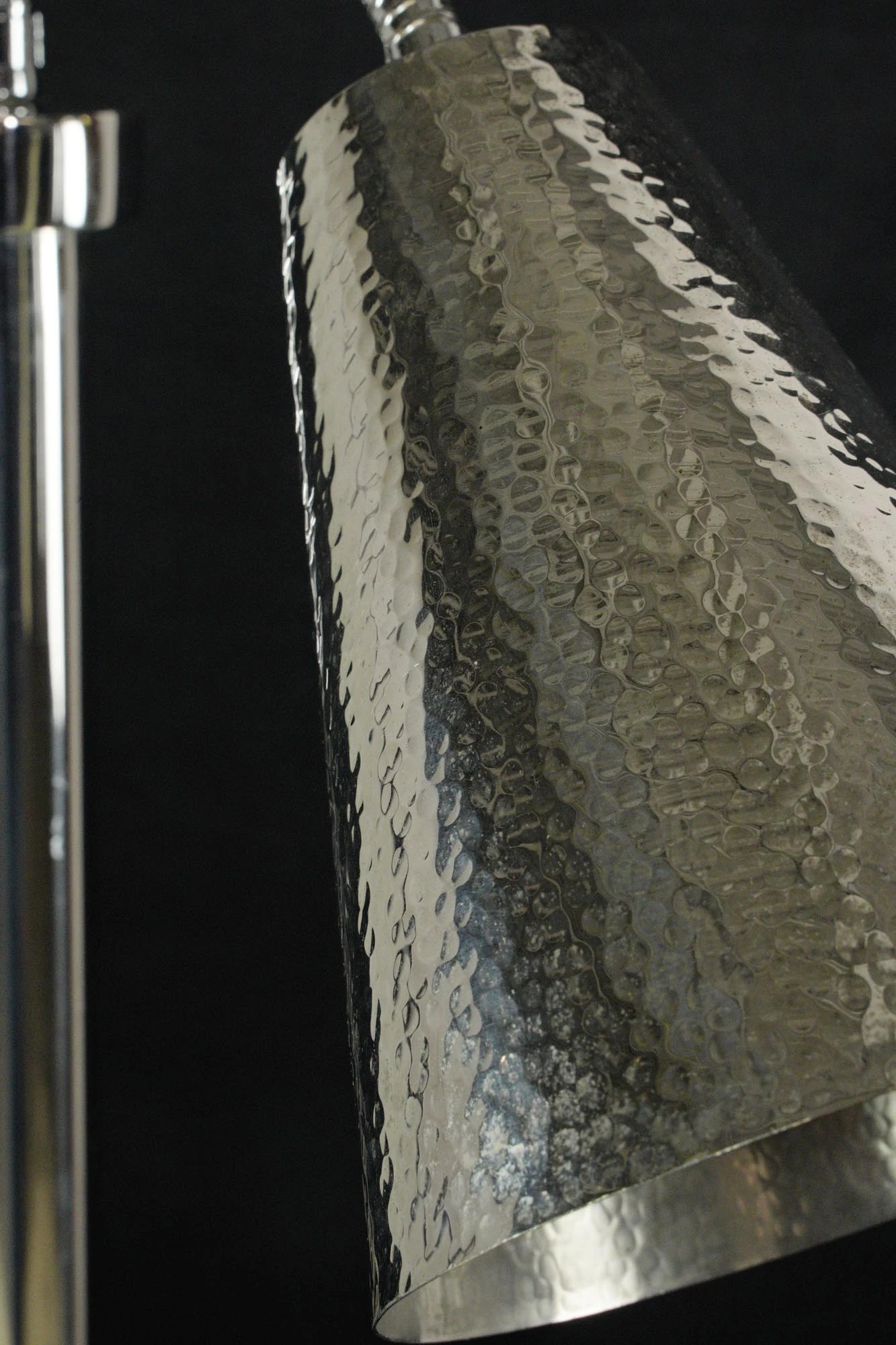 D.W Haber & Son Waldorf Astoria Hammered Stainless Steel Food Heat Lamp 6 D.W Haber & Son Waldorf Astoria Hammered Stainless Steel Food Heat Lamp - Image 4