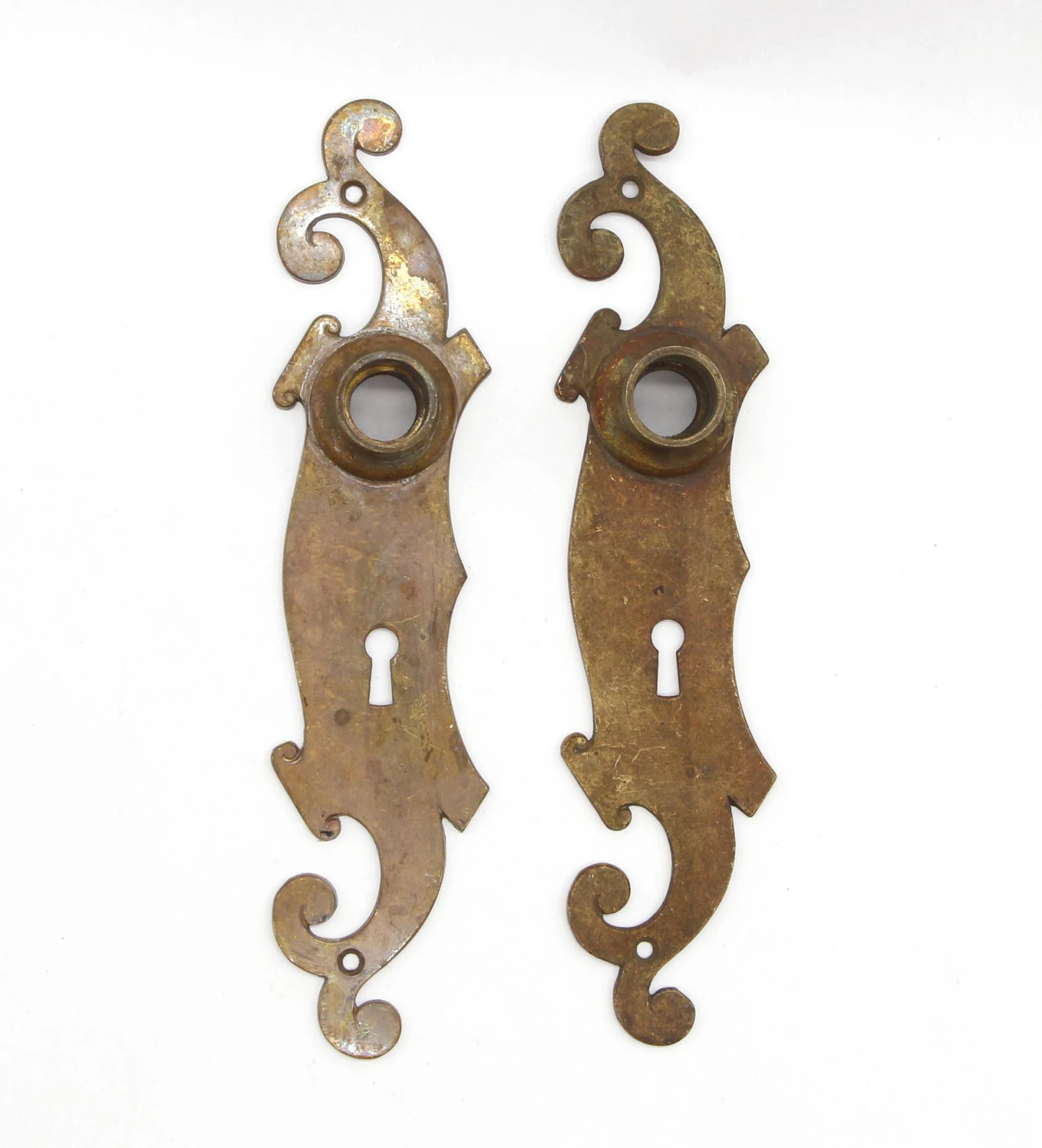 Art Nouveau Brass Oval Knob Deep Neck Swirled Plates Door Set 12 Art Nouveau Brass Oval Knob Deep Neck Swirled Plates Door Set - Image 10