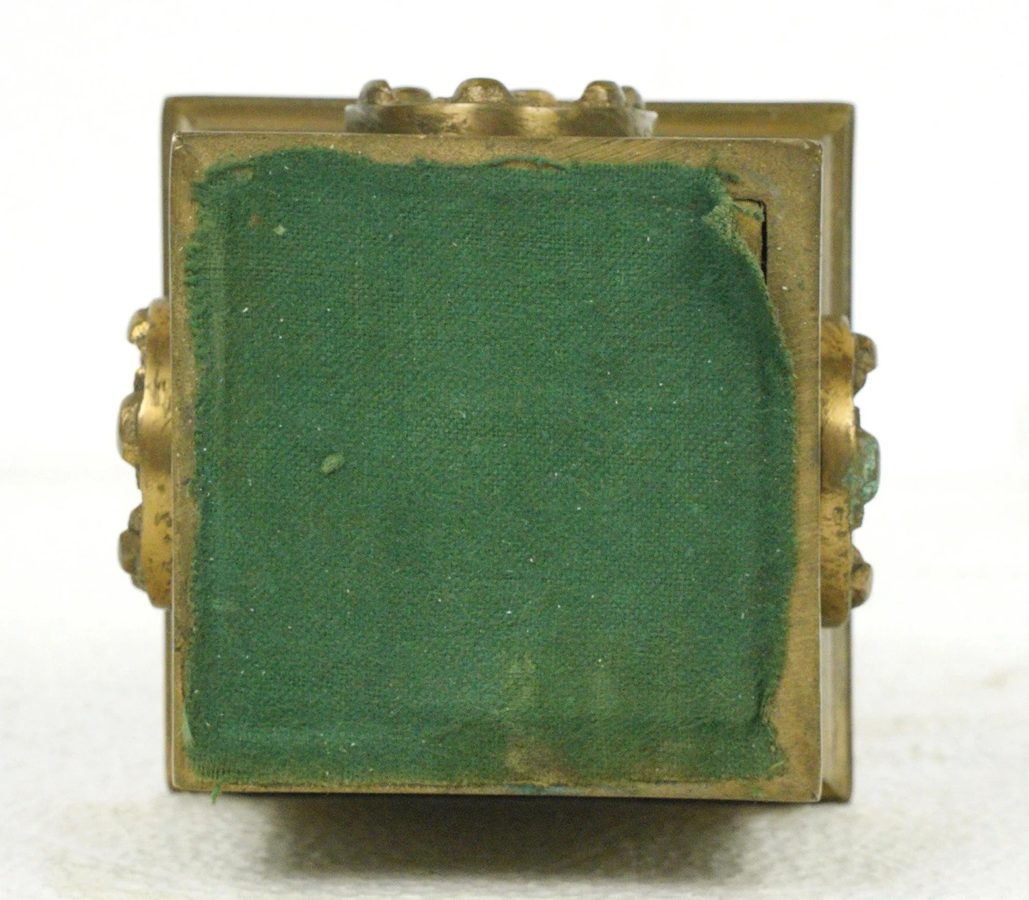 Reclaimed 8.75 In. Cast Bronze Urn Finial For Newel Post 15 Reclaimed 8.75 In. Cast Bronze Urn Finial For Newel Post - Image 13