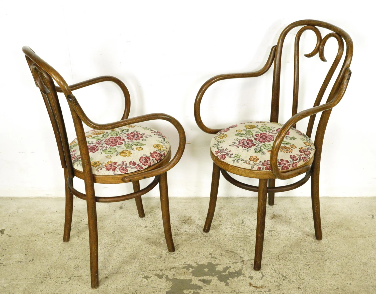 Set Of 6 Vintage Bentwood Floral Upholstery Arm Chairs 8 Set Of 6 Vintage Bentwood Floral Upholstery Arm Chairs - Image 6