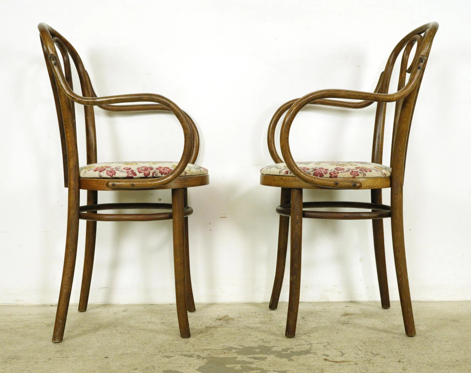 Set Of 6 Vintage Bentwood Floral Upholstery Arm Chairs 12 Set Of 6 Vintage Bentwood Floral Upholstery Arm Chairs - Image 10