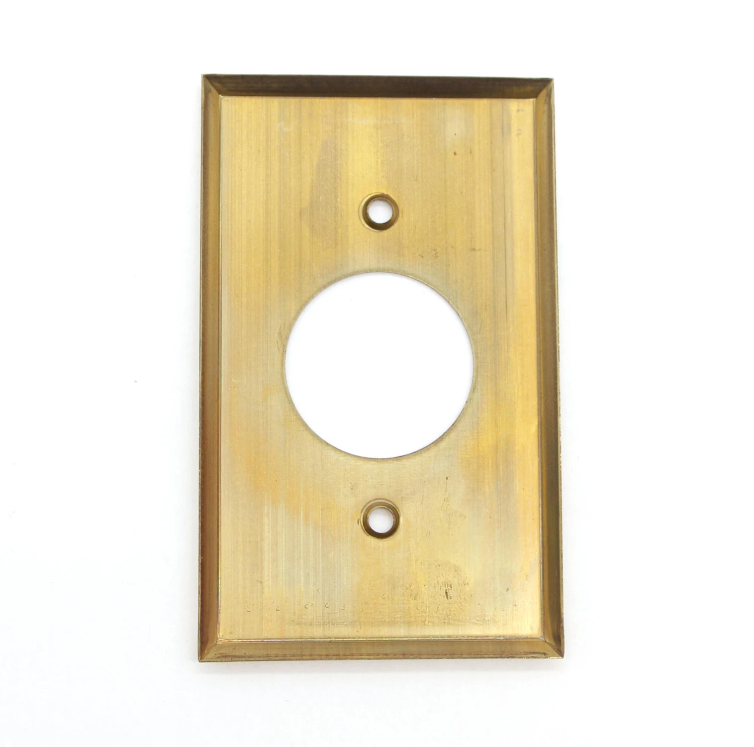 New Standard Size 1 Gang 1 Single Outlet Brushed Brass Wall Plate 6 New Standard Size 1 Gang 1 Single Outlet Brushed Brass Wall Plate - Image 4