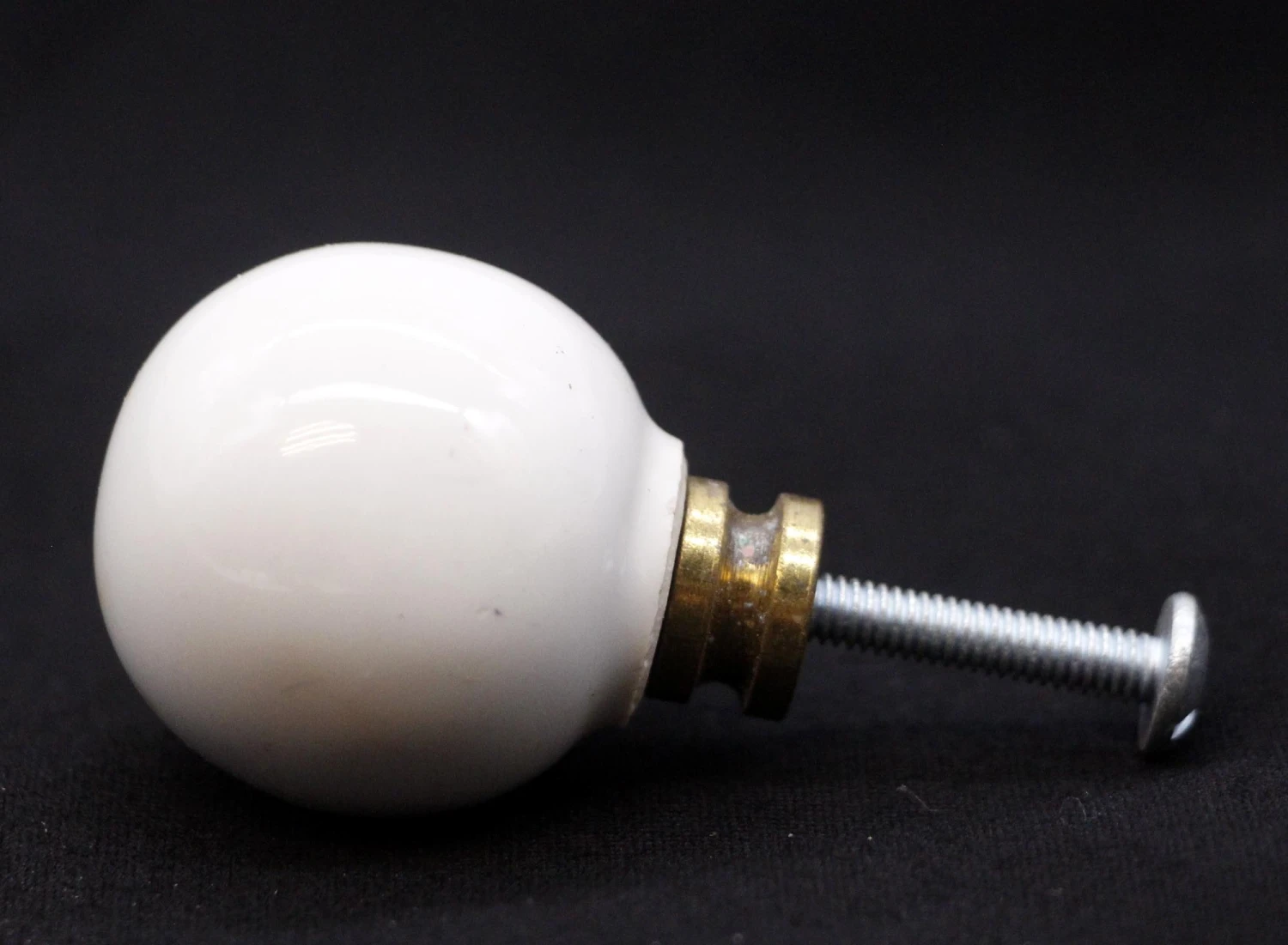 Set Of 4 White Ceramic Ball Drawer Cabinet Knobs 8 Set Of 4 White Ceramic Ball Drawer Cabinet Knobs - Image 6