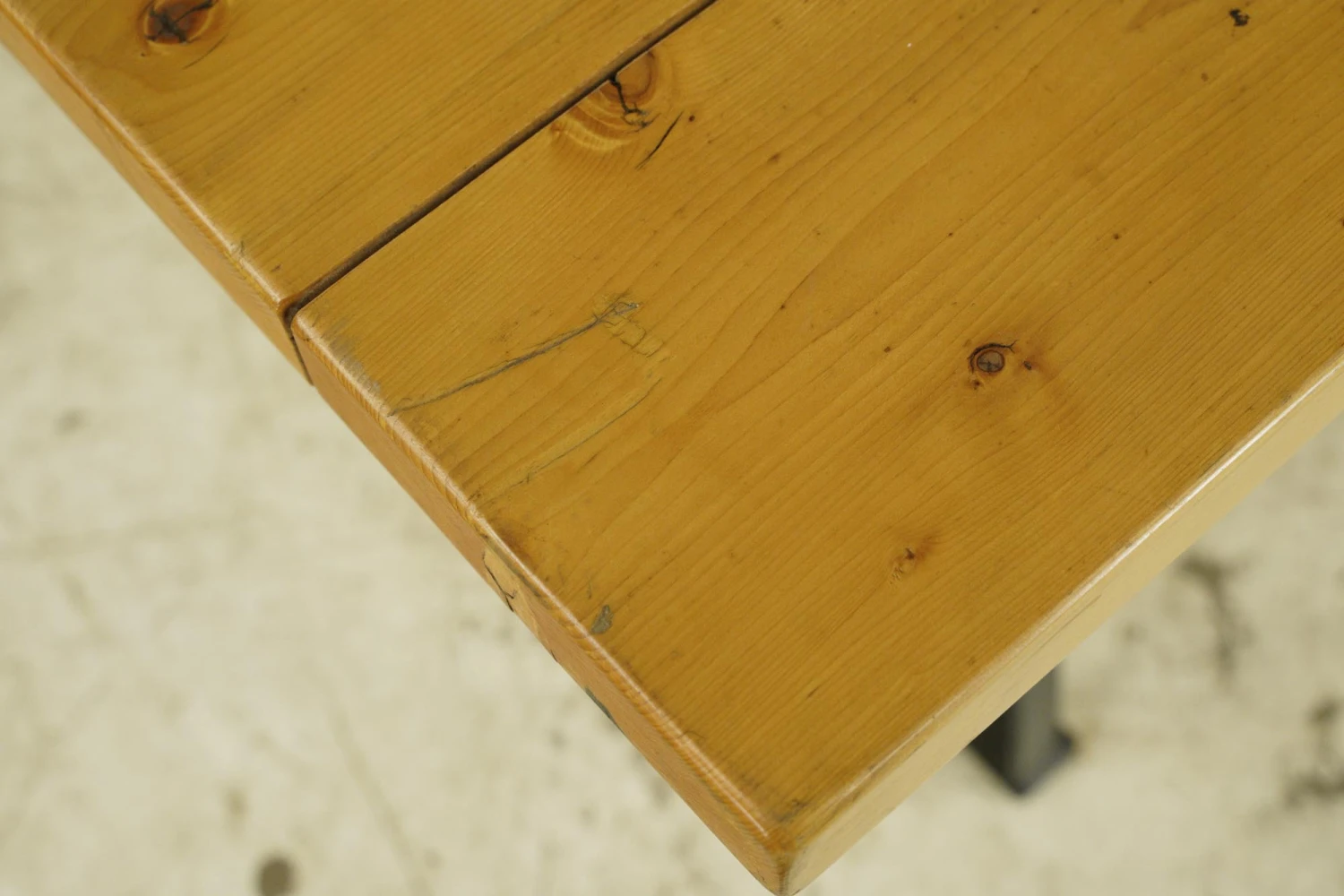 Handcrafted 5 Ft. Cedar And Cast Iron New York Legs Farm Table 7 Handcrafted 5 Ft. Cedar And Cast Iron New York Legs Farm Table - Image 5