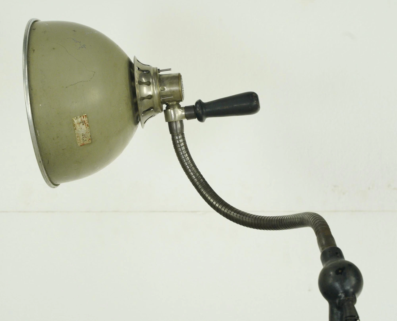 1920s The Burdick Corp. Zoalite Adjustable Floor Lamp 6 1920s The Burdick Corp. Zoalite Adjustable Floor Lamp - Image 4