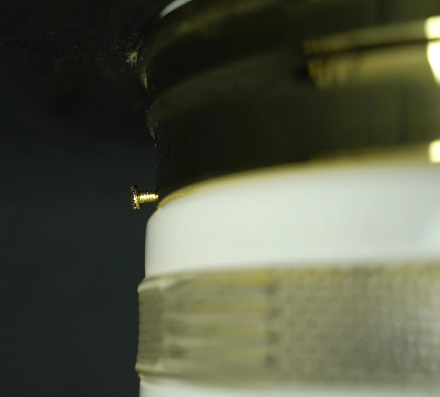 8.625 In. Round Chrome Flush Mount Ceiling Light 6 8.625 In. Round Chrome Flush Mount Ceiling Light - Image 4