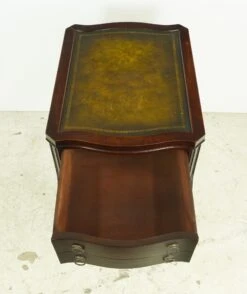 Pair Of Hepplewhite Mahogany & Leather End Tables 18 Pair Of Hepplewhite Mahogany & Leather End Tables -OGT Sale Store q286704 04