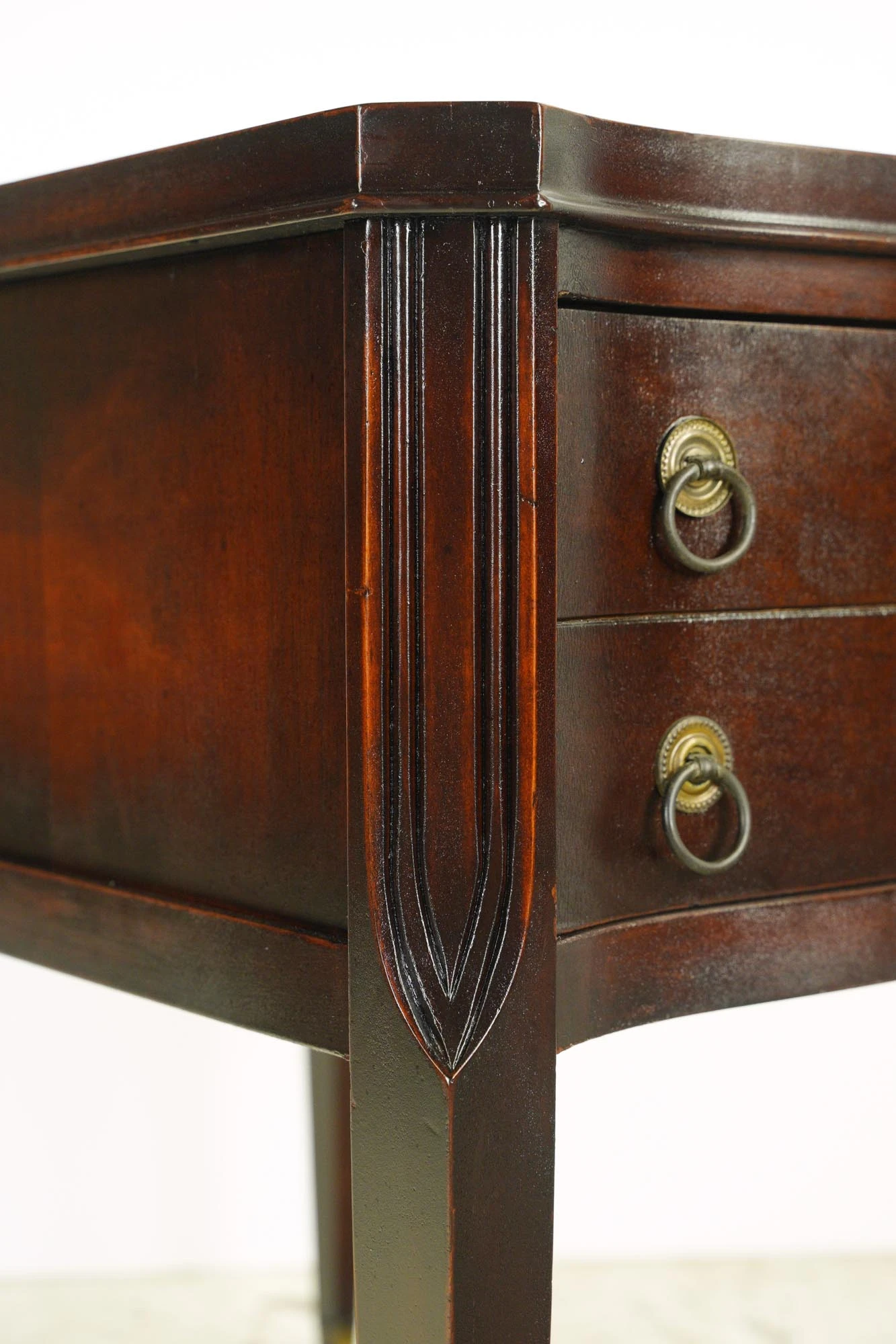 Pair Of Hepplewhite Mahogany & Leather End Tables 8 Pair Of Hepplewhite Mahogany & Leather End Tables - Image 6